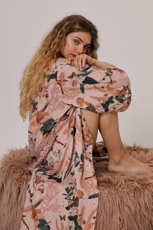 KIMONO W KOLAŻOWY WZÓR POUDRE