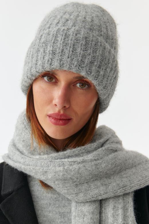 LADIES’ KNITTED BEANIE STORELA