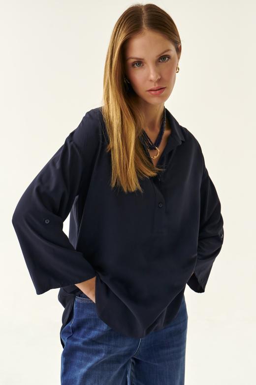 LADIES' BLOUSE WITH A COLLAR BALEA 1