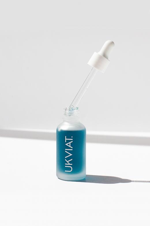 NIEBIESKIE SERUM BALANSUJĄCE