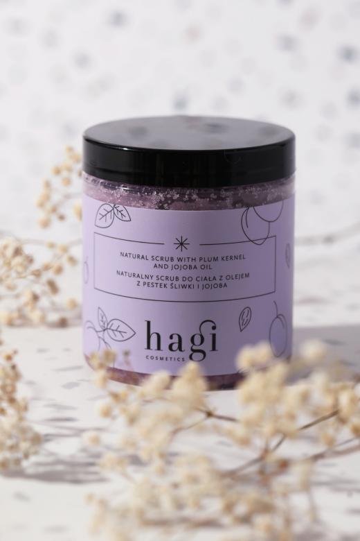 NATURALNY SCRUB DO CIAŁA Z OLEJEM Z PESTEK ŚLIWKI I JOJOBA