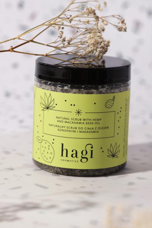 NATURALNY SCRUB DO CIAŁA Z OLEJEM KONOPNYM I MAKADAMIA